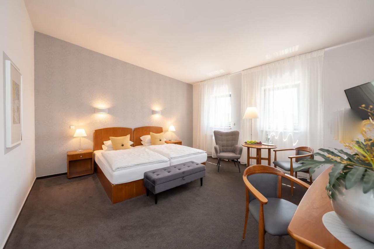 Hotel Moritz An Der Elbe Zeithain Екстер'єр фото