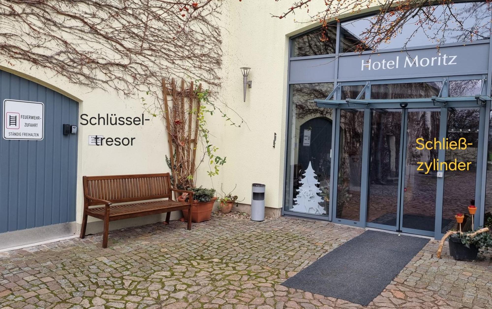 Hotel Moritz An Der Elbe Zeithain Екстер'єр фото