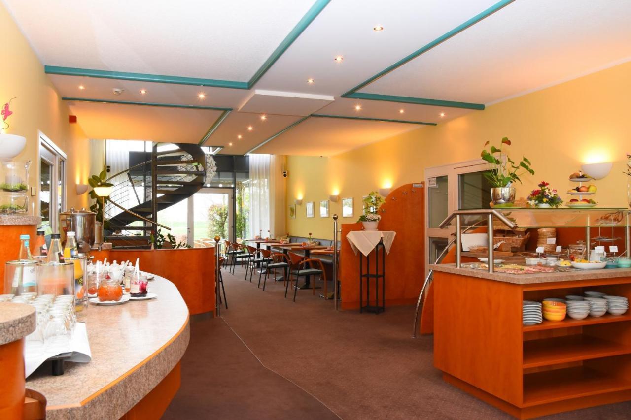 Hotel Moritz An Der Elbe Zeithain Екстер'єр фото